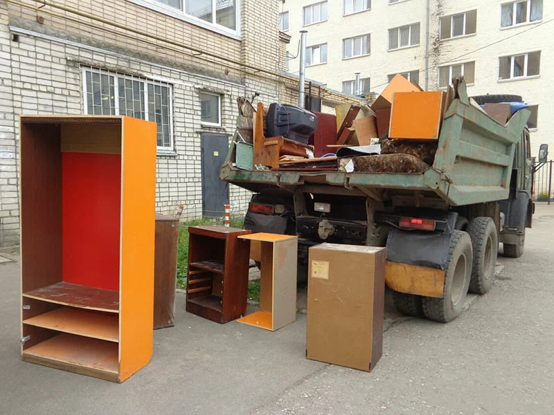 Вывоз шкафа в Костроме от ПроМусор — недорого, демонтаж, утилизация, вывоз из квартиры от 868 руб