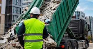 Вывоз строительного мусора в Костроме: услуги лицензированной компании — ПроМусор
